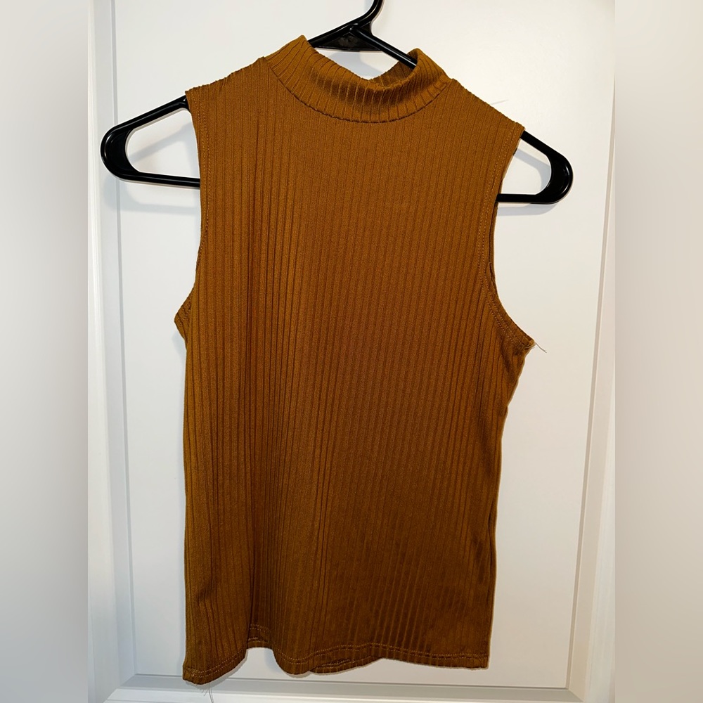 Olivia Rae top, size small